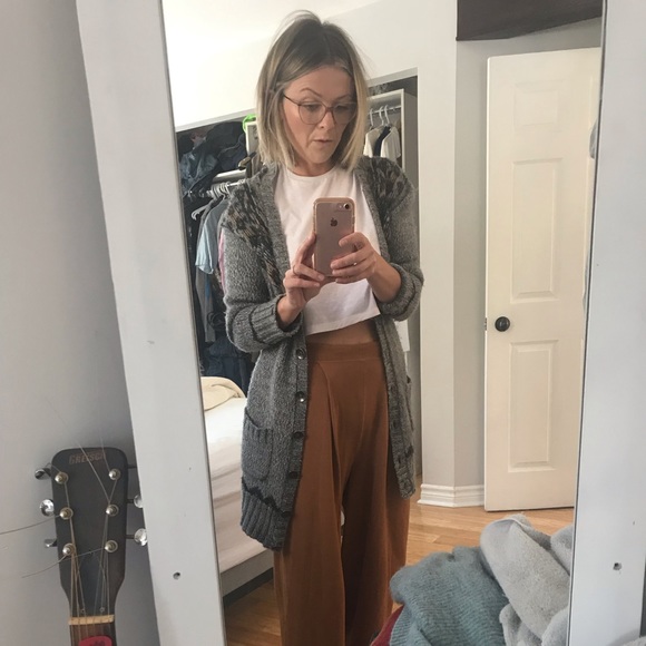 Meet your Posher, Christal - Picture 1 of 1